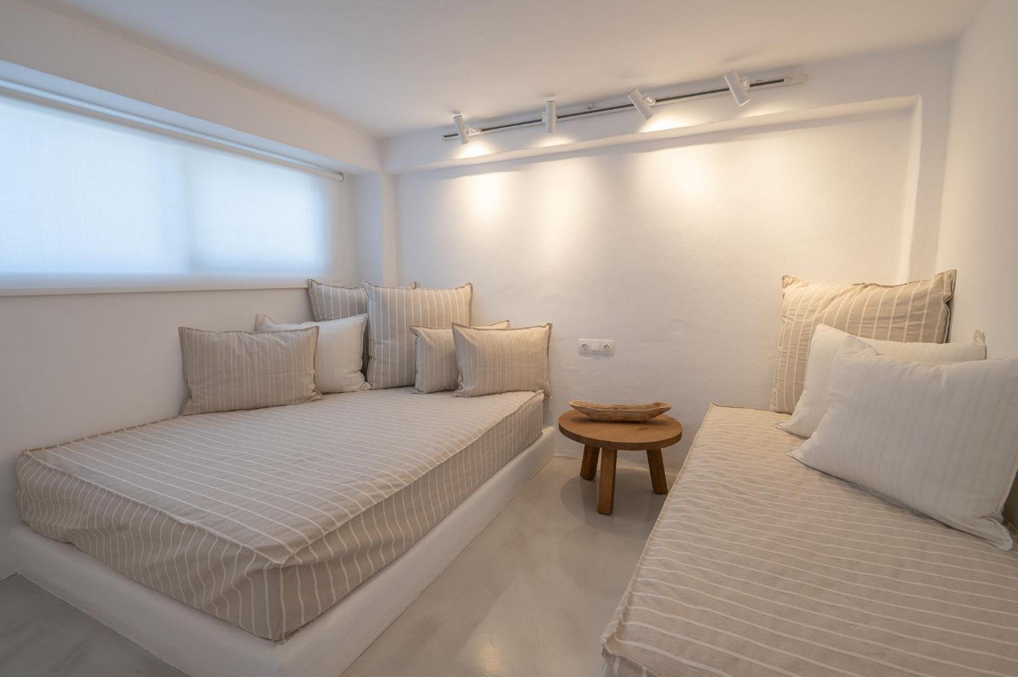 Pouletis Family Apartments - Akroyali Seaview Getaways Kalamata Extérieur photo