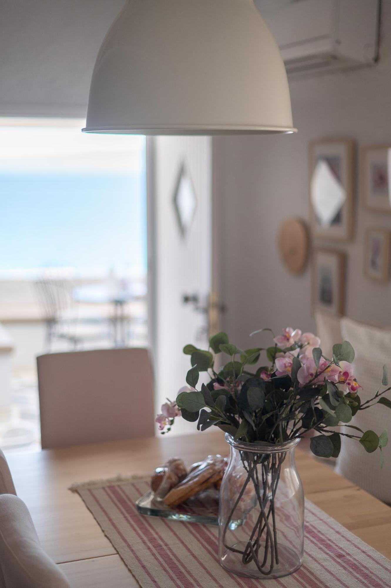 Pouletis Family Apartments - Akroyali Seaview Getaways Kalamata Extérieur photo
